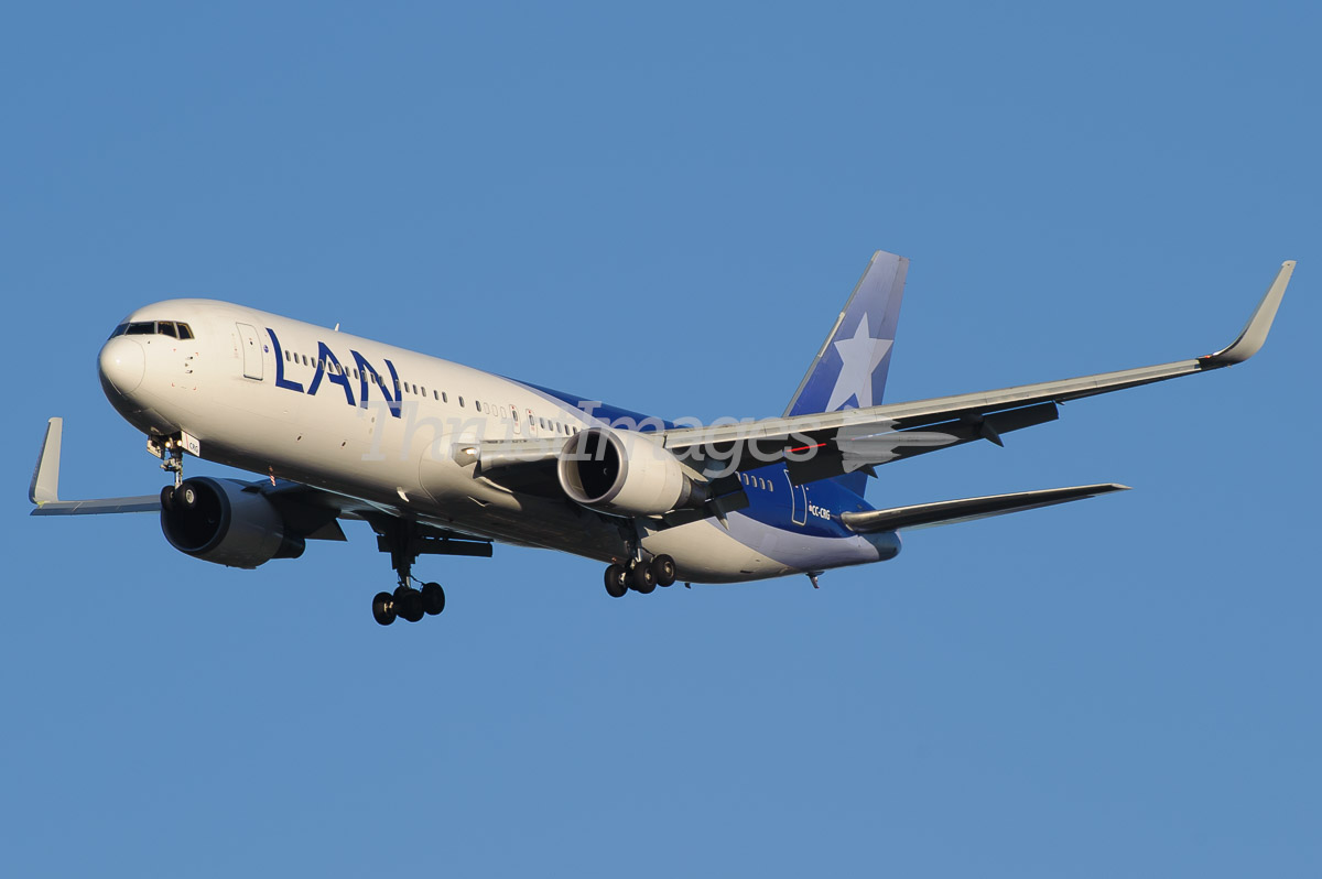 Boeing 767-375/ER CC-CRG (cn 25865/430)